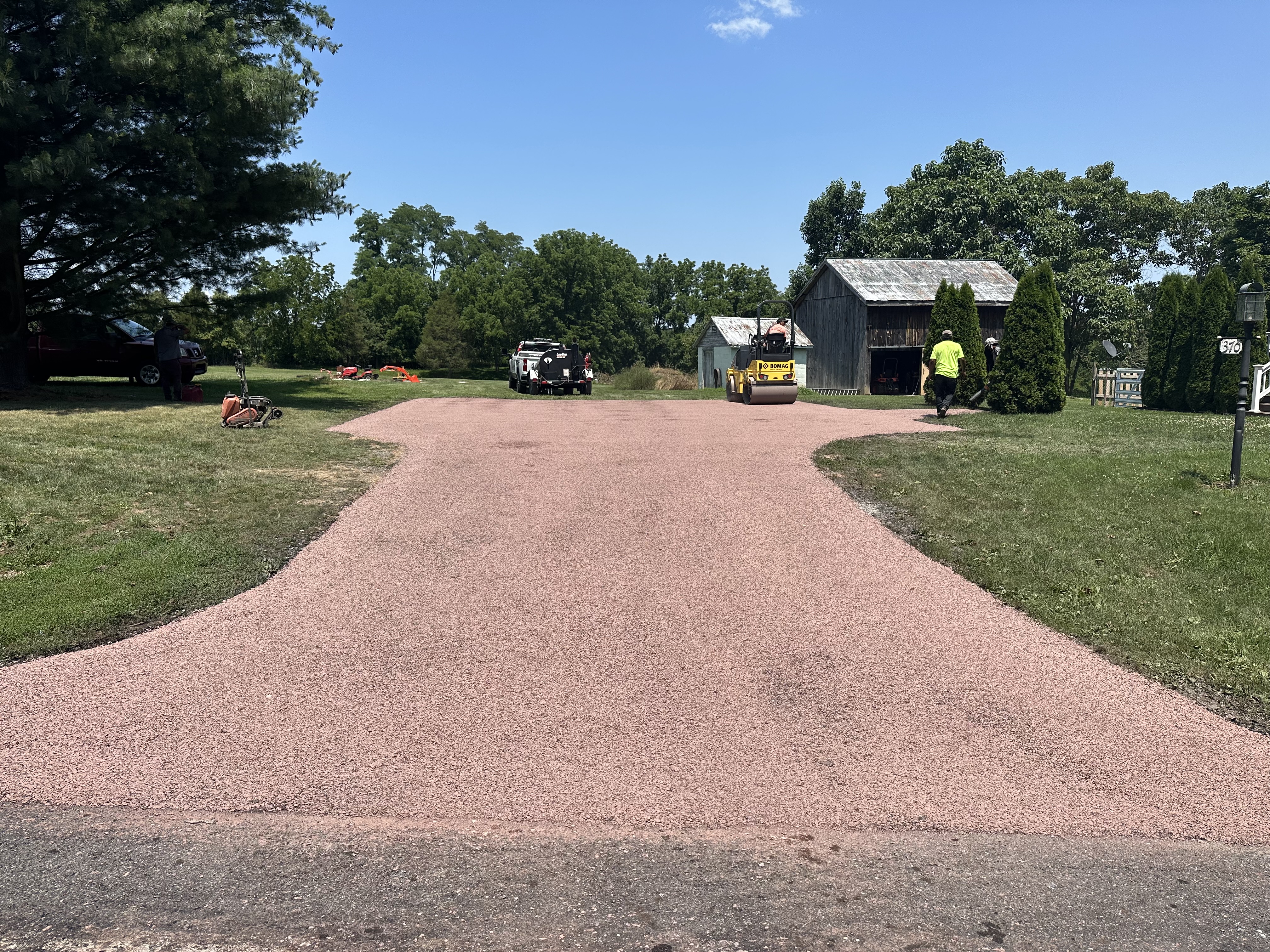 Tar and chip driveway with stone aggregate